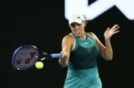 Madison Keys hits a forehand at Australian Open 2025 (Source: Getty)